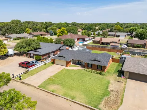 View/Area - 2004 Colonial Pkwy, Clovis, NM 88101 photo 5 of 12
