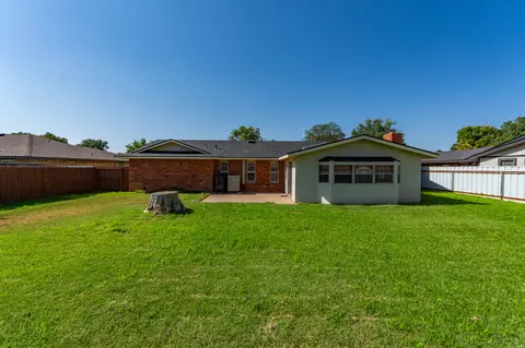 Exterior - 2004 Colonial Pkwy, Clovis, NM 88101 photo 13 of 17