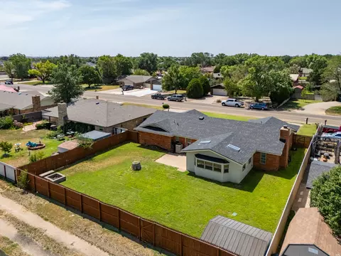 View/Area - 2004 Colonial Pkwy, Clovis, NM 88101 photo 3 of 12