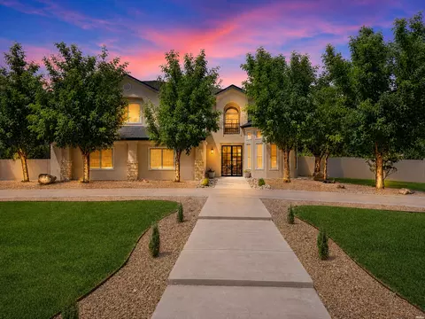 2109 Carolina Way, Roswell, NM 88201