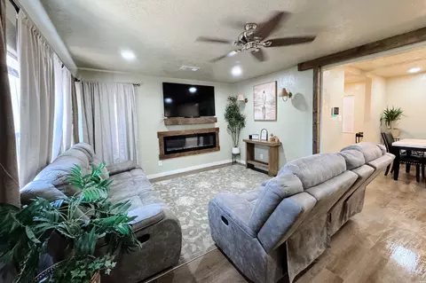 Living - 1437 Sheldon St, Clovis, NM 88101 photo 2 of 2