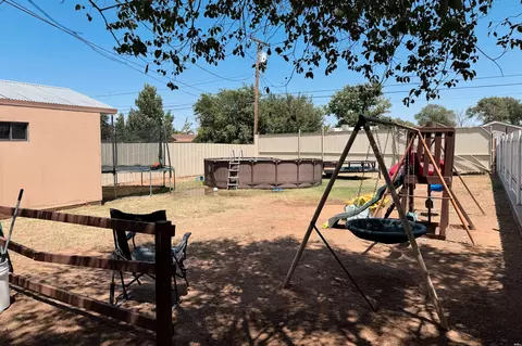 Exterior - 1437 Sheldon St, Clovis, NM 88101 photo 4 of 4