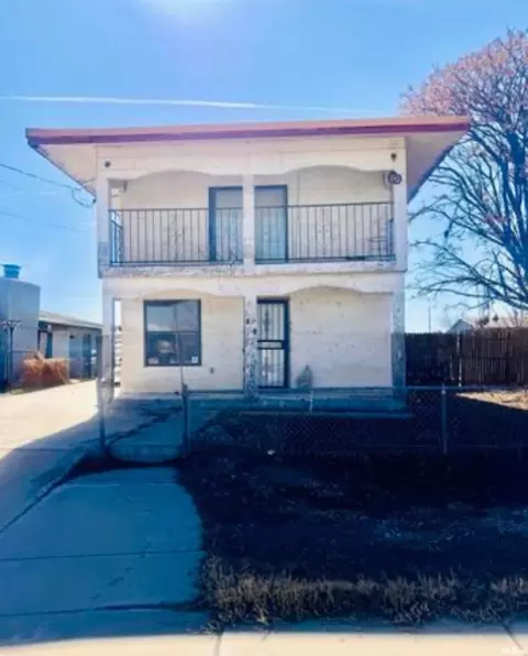 223 Peachtree St, Carlsbad, NM 88220