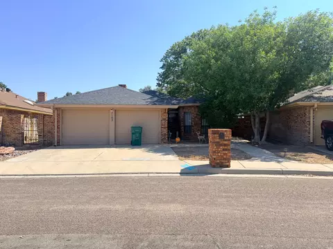 1105 Mesa Verde Dr W, Hobbs, NM 88240