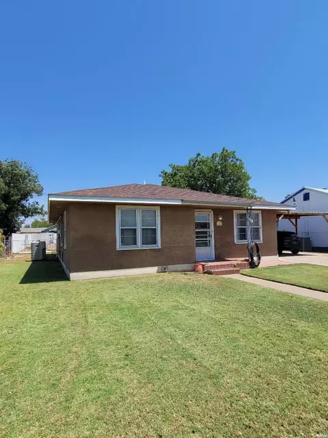 1107 W Mathews, Roswell, NM 88203