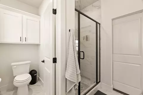 Bath - 228 Abbey, Clovis, NM 88101 photo 5 of 7