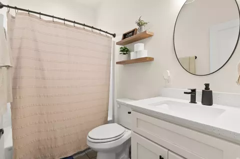 Bath - 228 Abbey, Clovis, NM 88101 photo 7 of 7