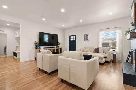 Living - 228 Abbey, Clovis, NM 88101 photo 2 of 6