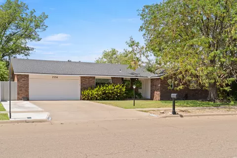Exterior - 2556 Sharondale Dr, Clovis, NM 88101 photo 2 of 9
