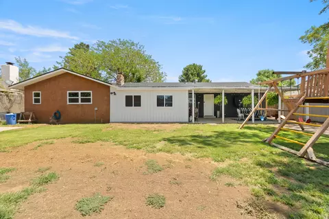 Exterior - 2556 Sharondale Dr, Clovis, NM 88101 photo 9 of 9