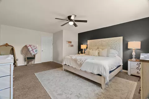 Bedroom - 2556 Sharondale Dr, Clovis, NM 88101 photo 2 of 7