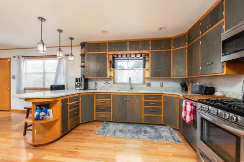 Kitchen - 105 W Christopher Dr W, Clovis, NM 88101 photo 3 of 4