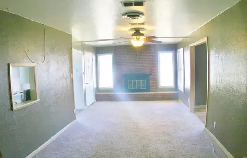 3017 Ross St, Clovis, NM 88101 photo 2
