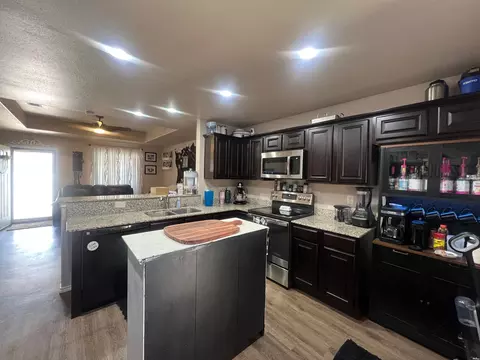 Kitchen - 1711 Berkeley Ln, Eunice, NM 88231 photo 1 of 1