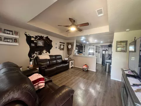 Living - 1711 Berkeley Ln, Eunice, NM 88231 photo 1 of 1