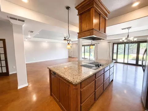 Kitchen - 2005 Kearny Blvd, Clovis, NM 88101 photo 2 of 4