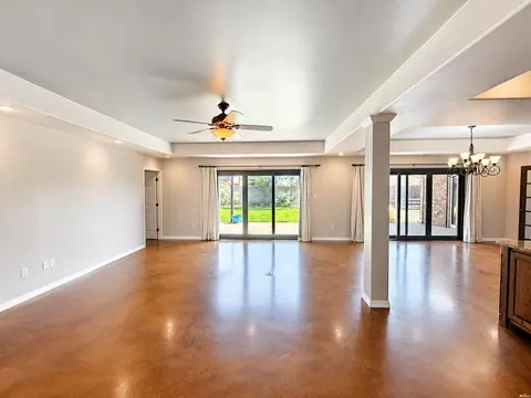 Living - 2005 Kearny Blvd, Clovis, NM 88101 photo 2 of 12