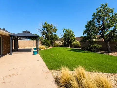 Exterior - 2005 Kearny Blvd, Clovis, NM 88101 photo 3 of 5