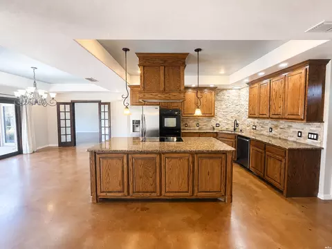 Kitchen - 2005 Kearny Blvd, Clovis, NM 88101 photo 4 of 4