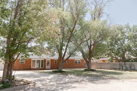 Exterior - 1620 Claremont Ter, Clovis, NM 88101 photo 5 of 26