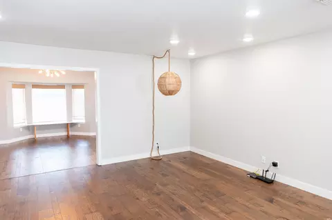 Living - 1620 Claremont Ter, Clovis, NM 88101 photo 6 of 11