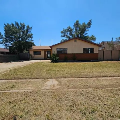 Exterior - 3105 Mandell Cir, Clovis, NM 88101 photo 5 of 11