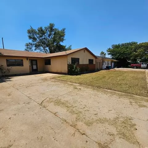 Exterior - 3105 Mandell Cir, Clovis, NM 88101 photo 9 of 11