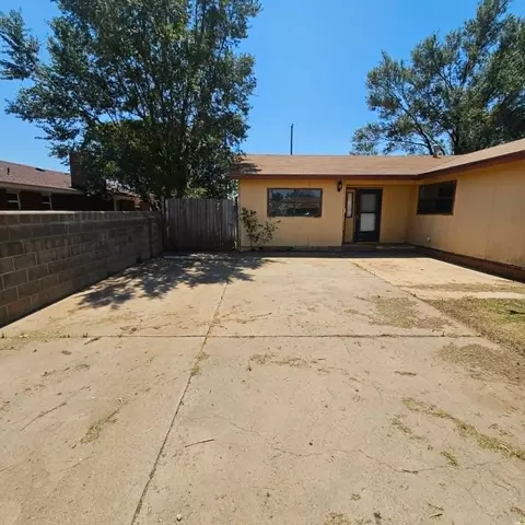 Exterior - 3105 Mandell Cir, Clovis, NM 88101 photo 3 of 11