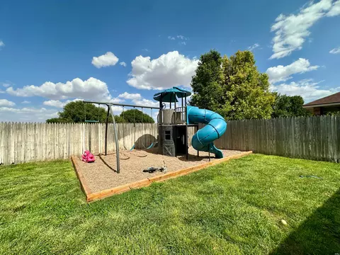 Exterior - 4101 Mariah Dr, Clovis, NM 88101 photo 6 of 8