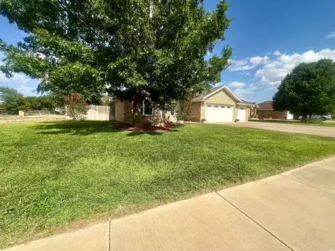 Exterior - 4101 Mariah Dr, Clovis, NM 88101 photo 2 of 8