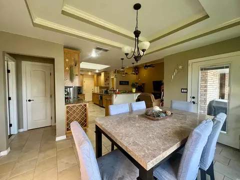 Dining - 4101 Mariah Dr, Clovis, NM 88101 photo 3 of 3