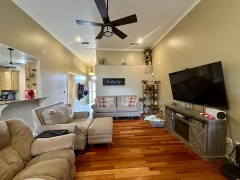 Living - 4101 Mariah Dr, Clovis, NM 88101 photo 1 of 2