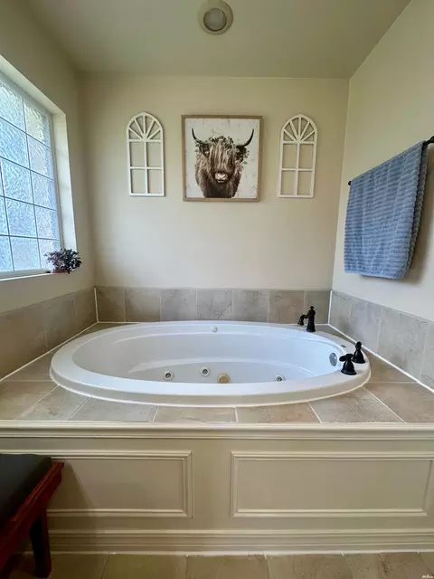 Bath - 4101 Mariah Dr, Clovis, NM 88101 photo 3 of 6