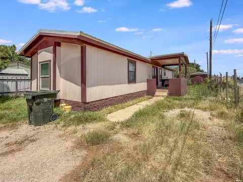 110 Ironwood St, Carlsbad, NM 88220