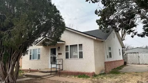 1404 S Ave B, Portales, NM 88130