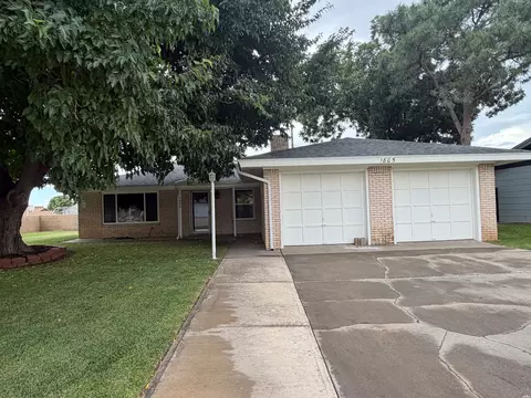1805 W Briscoe Ave, Artesia, NM 88210