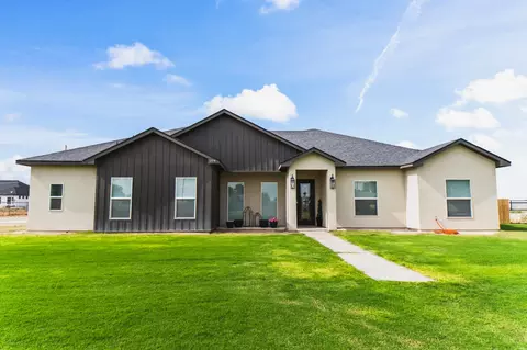 204 W Sockwell Dr, Hobbs, NM 88242