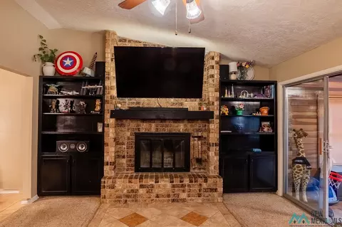 Living - 1125 Parkland Dr, Clovis, NM 88101 photo 1 of 1