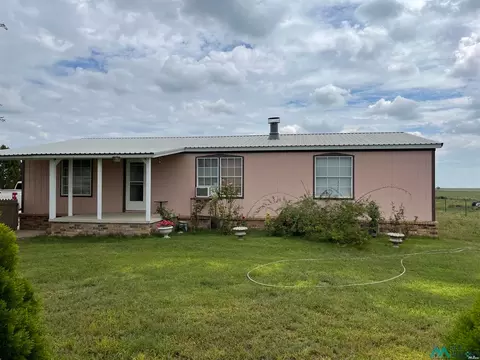 767 Roosevelt Rd S, Portales, NM 88130
