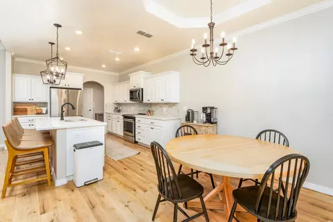 Dining - 2225 Amanda Ln, Clovis, NM 88101 photo 1 of 2
