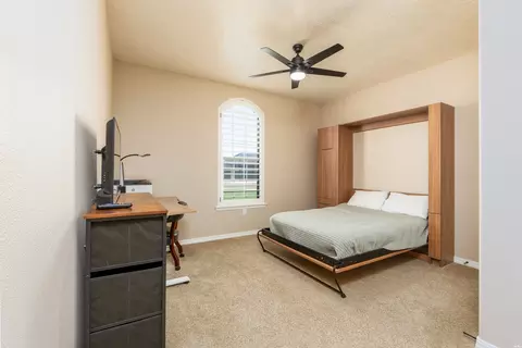 Bedroom - 2225 Amanda Ln, Clovis, NM 88101 photo 8 of 9