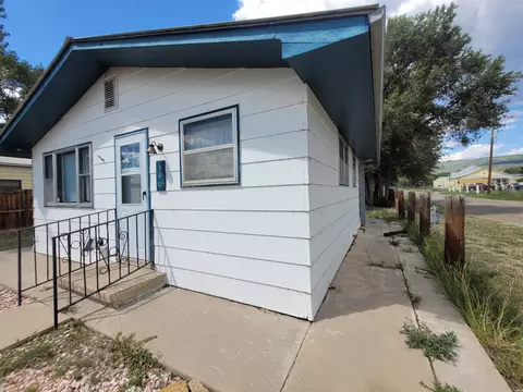 Exterior - 340 E 3rd Ave, Raton, NM 87740 photo 1 of 4