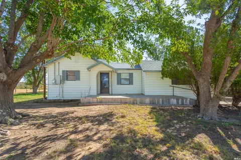 2330 Collins Ave, Carlsbad, NM 88220