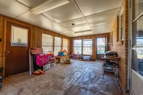 Exterior - 500 Dixie Dr, Clovis, NM 88101 photo 1 of 11