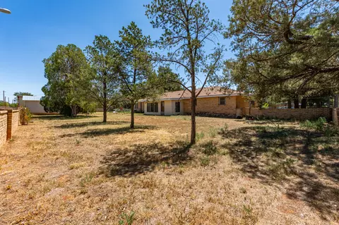 Exterior - 500 Dixie Dr, Clovis, NM 88101 photo 3 of 11
