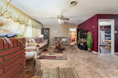 Living - 500 Dixie Dr, Clovis, NM 88101 photo 1 of 4