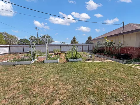 Exterior - 24 Rope Rd, Clovis, NM 88101 photo 6 of 9