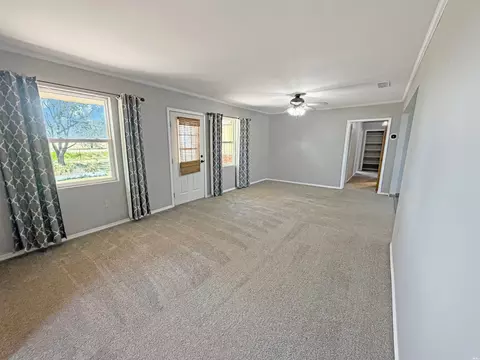 Living - 24 Rope Rd, Clovis, NM 88101 photo 2 of 5