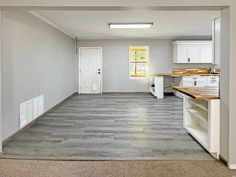 Living - 24 Rope Rd, Clovis, NM 88101 photo 5 of 5