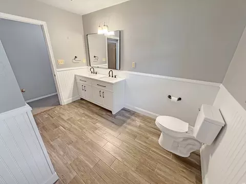 Bath - 24 Rope Rd, Clovis, NM 88101 photo 6 of 6